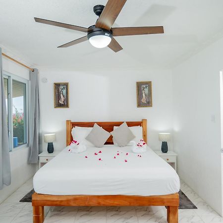 Beyond Sunset Resort & Villas เทรเชอร์ บีช ภายนอก รูปภาพ