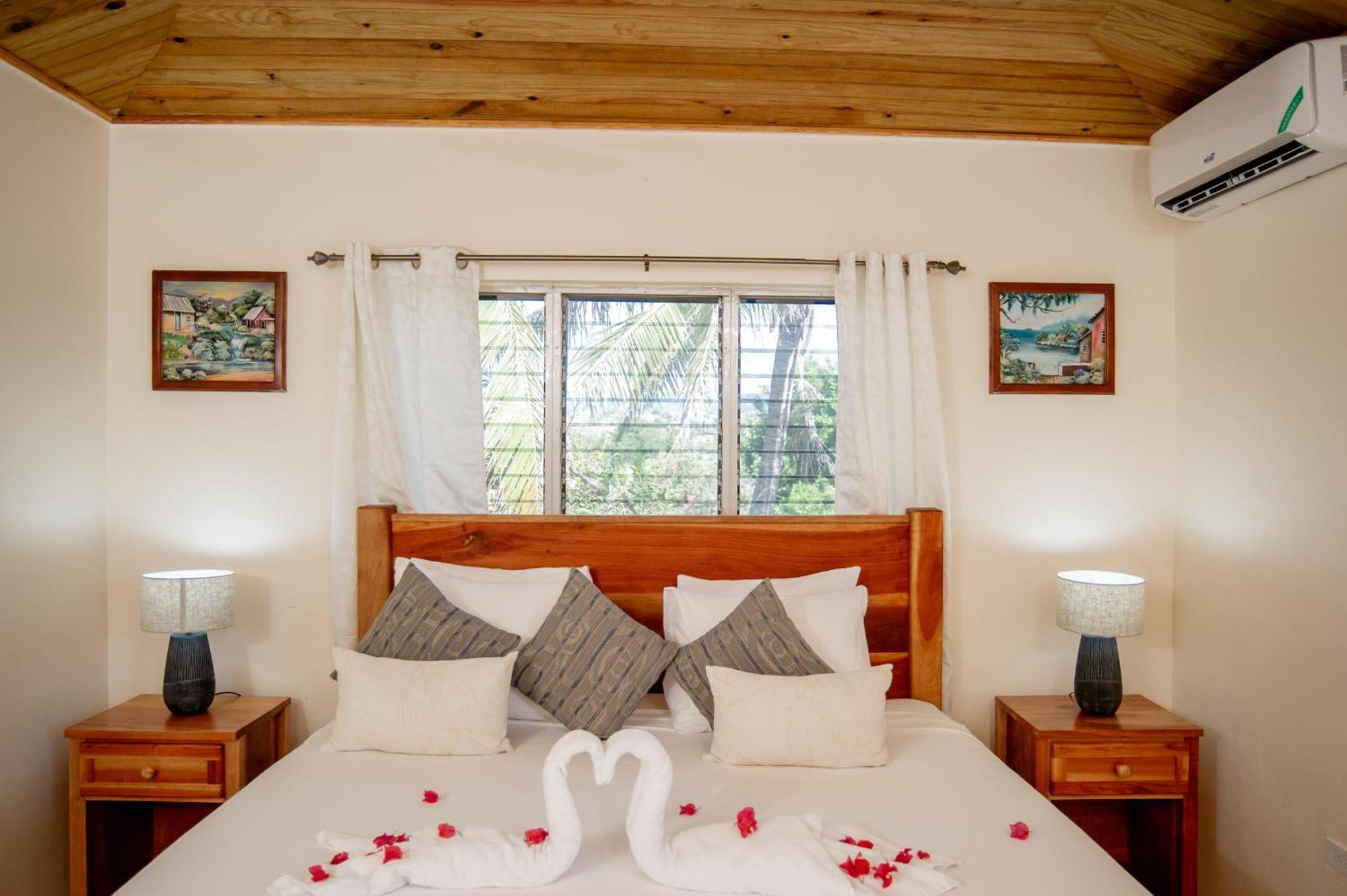 Beyond Sunset Resort & Villas เทรเชอร์ บีช ภายนอก รูปภาพ