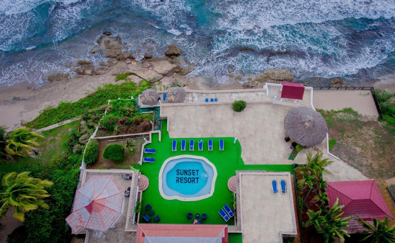 Beyond Sunset Resort & Villas เทรเชอร์ บีช ภายนอก รูปภาพ