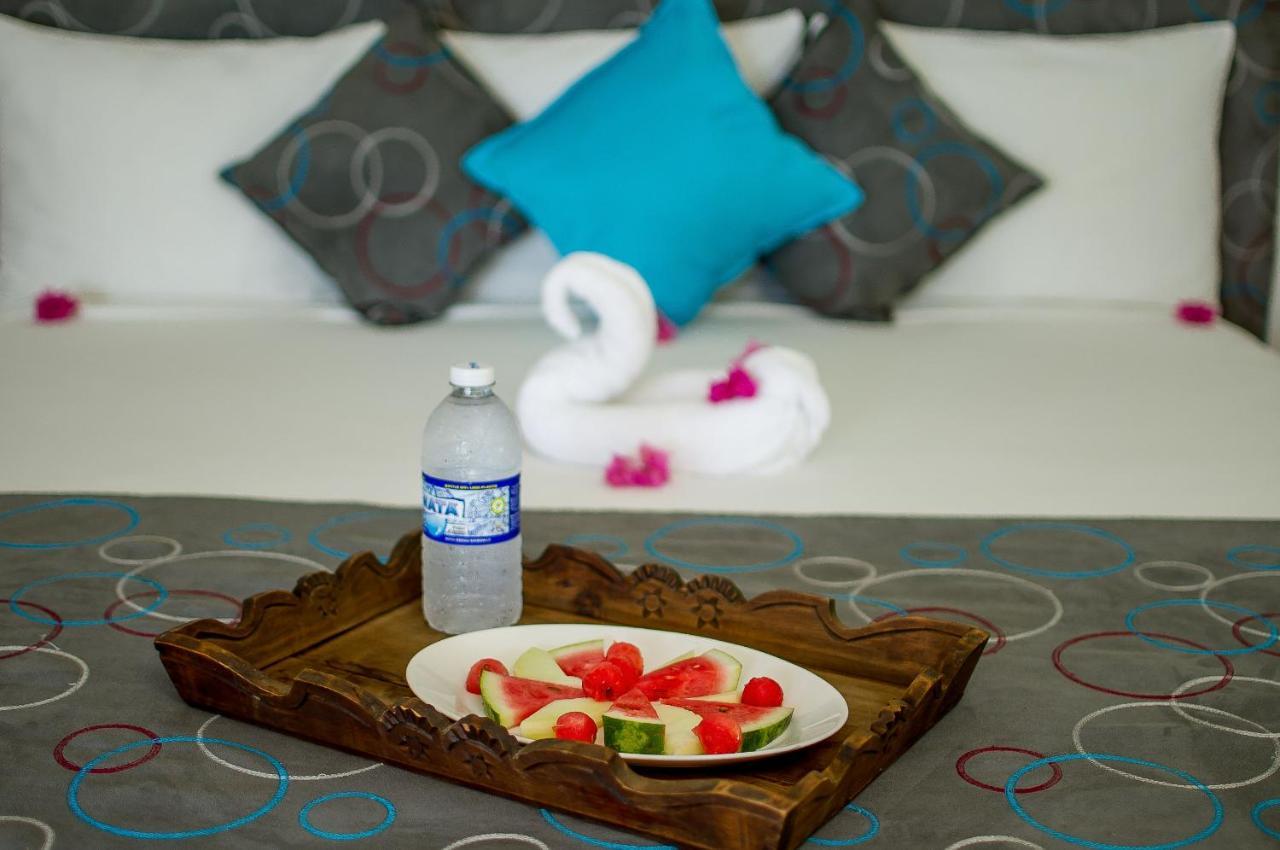 Beyond Sunset Resort & Villas เทรเชอร์ บีช ภายนอก รูปภาพ